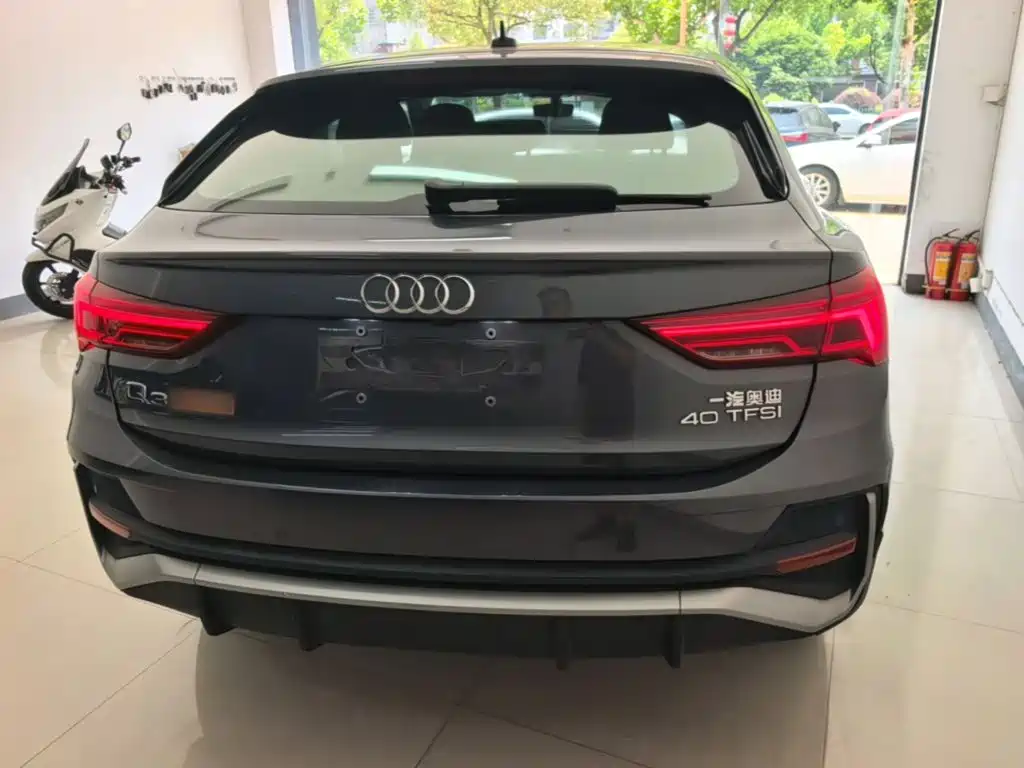 Audi Q3 Sportback — фото 6