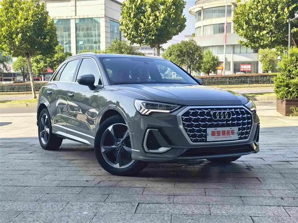 Audi Q3 — фото 3