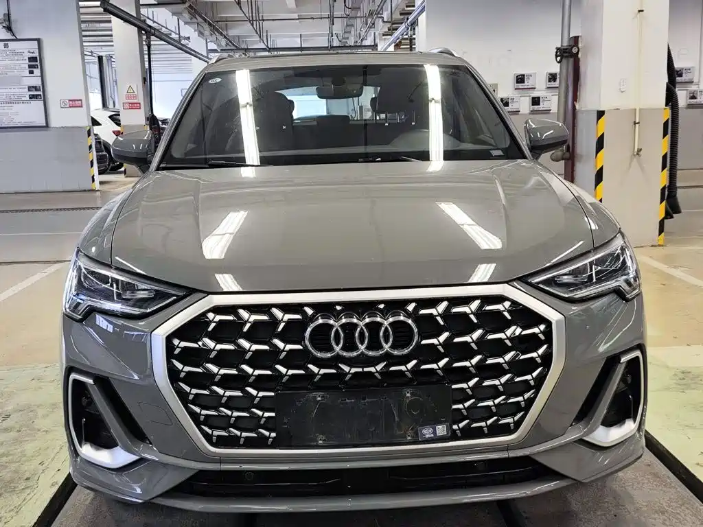 Audi Q3 — фото 3