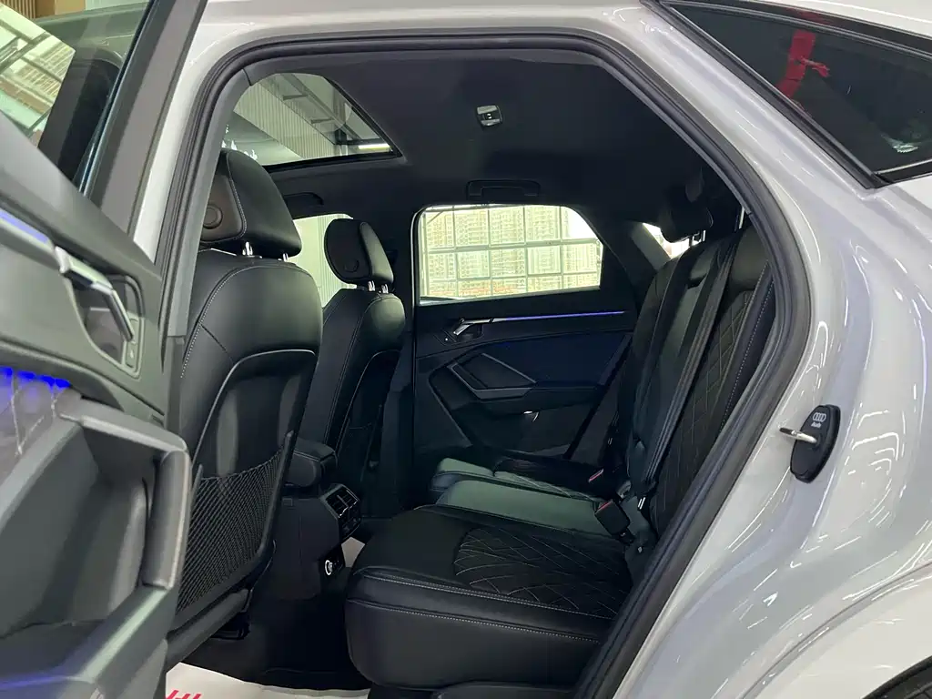Audi Q3 Sportback — фото 3