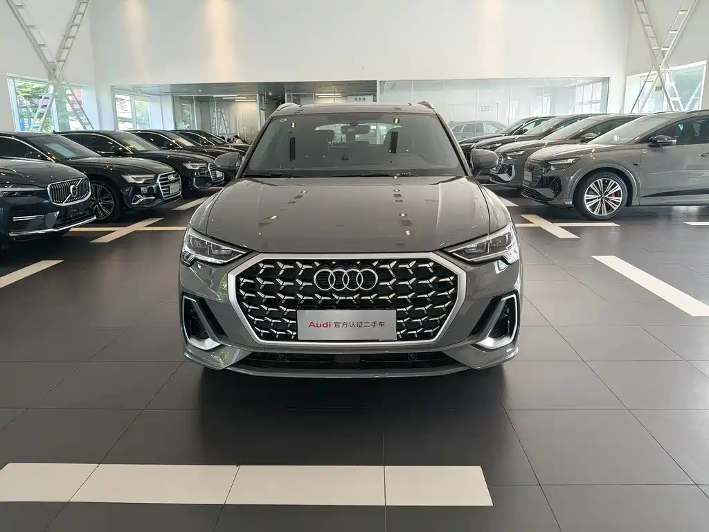 Audi Q3 — фото 2