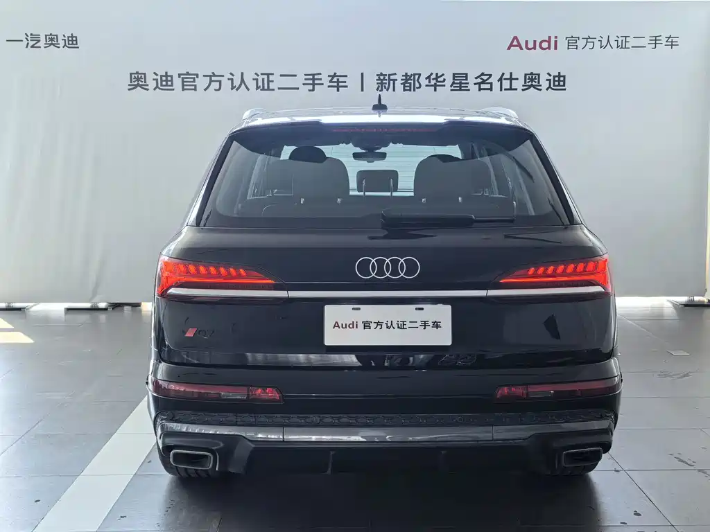Audi Q7 — фото 6