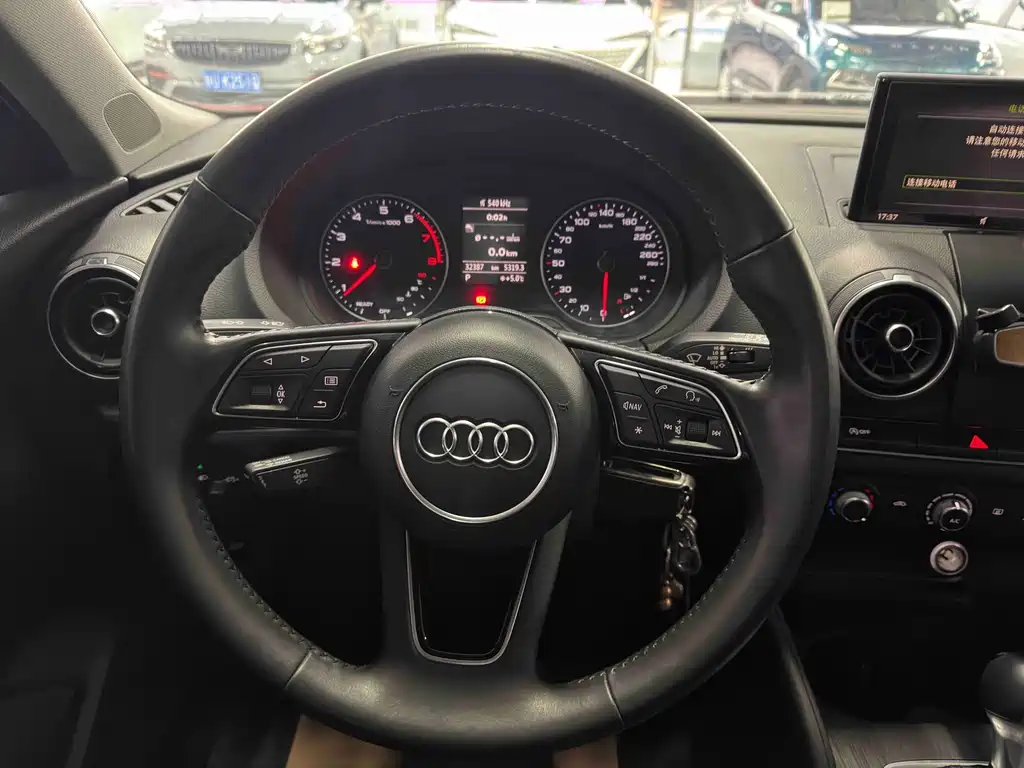 Audi A3 — фото 7