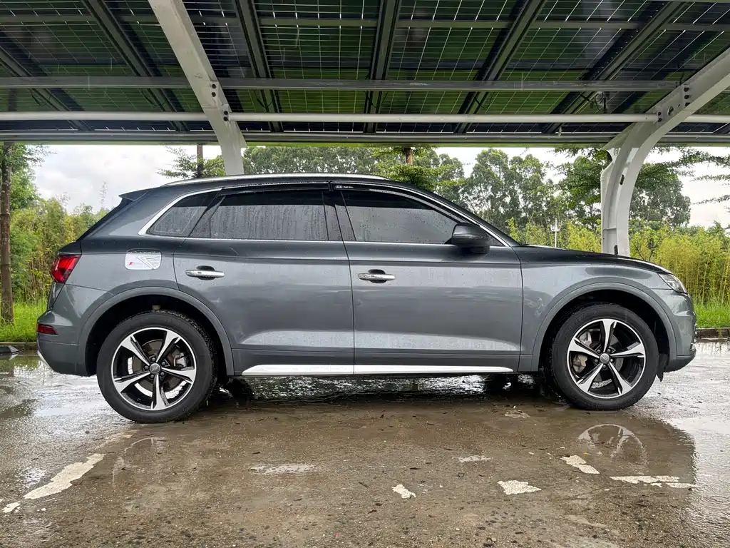 Audi Q5L — фото 4
