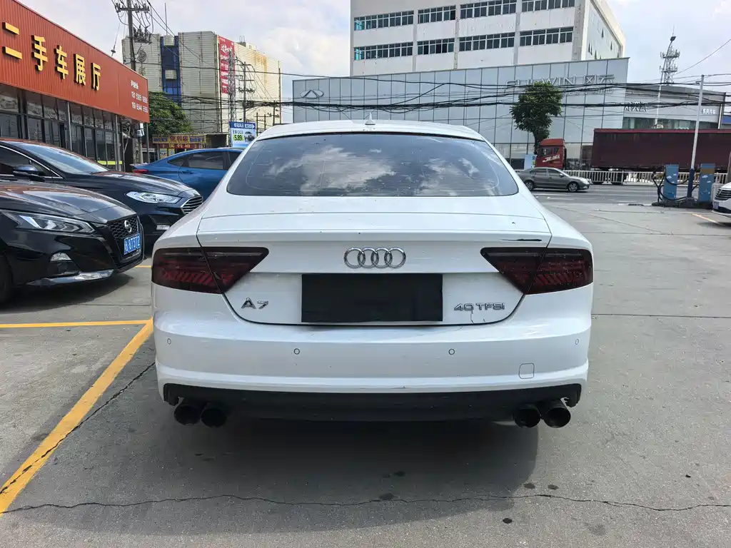 Audi A7 — фото 5