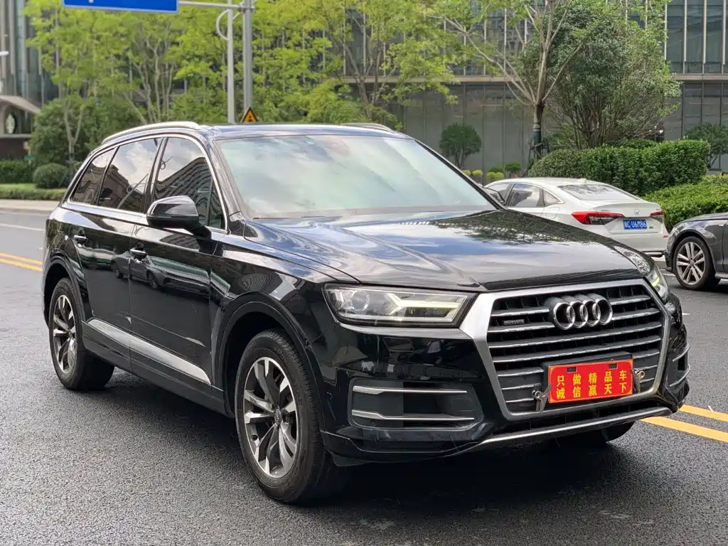 Audi Q7 — фото 3