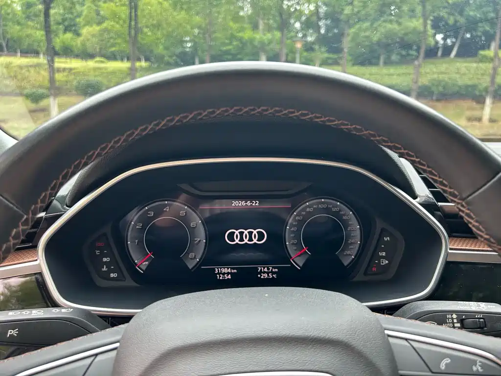 Audi Q3 — фото 9