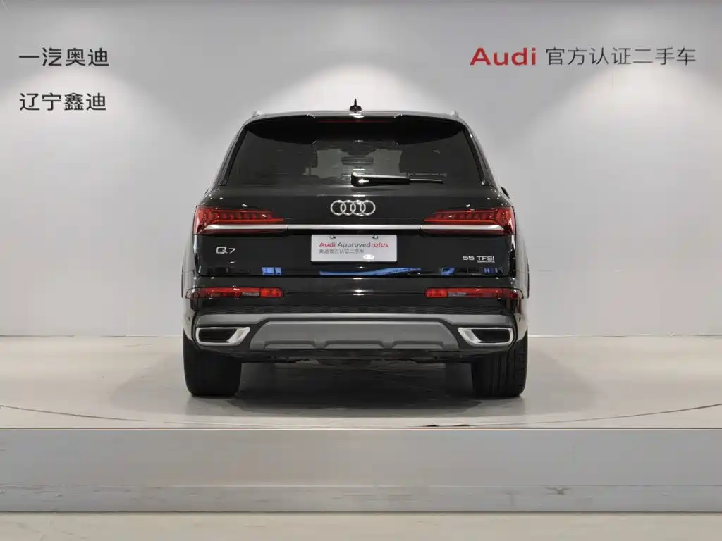 Audi Q7 — фото 5