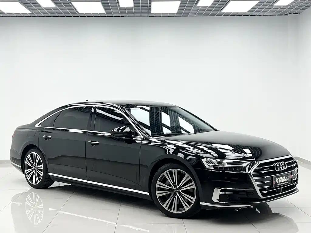 Audi A8 — фото 3