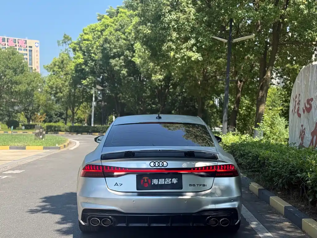Audi A7 — фото 8