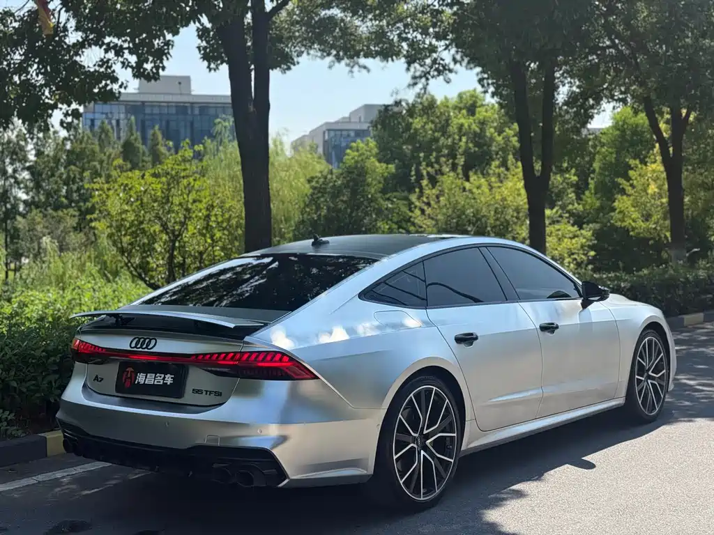 Audi A7 — фото 9
