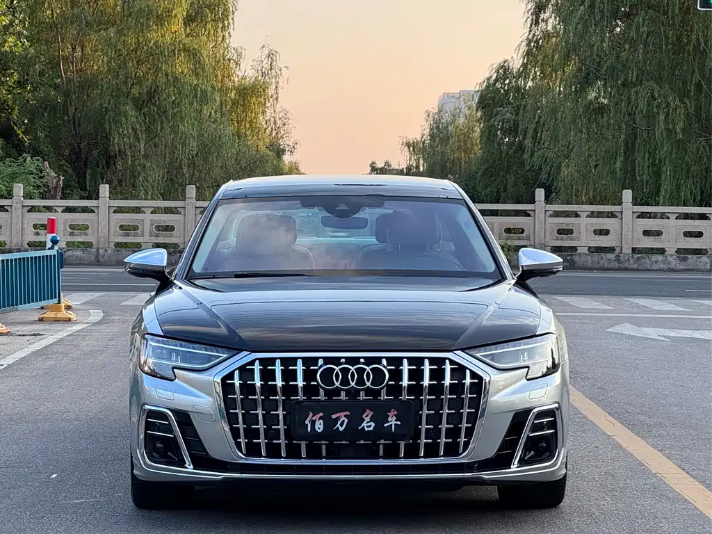 Audi A8 — фото 2