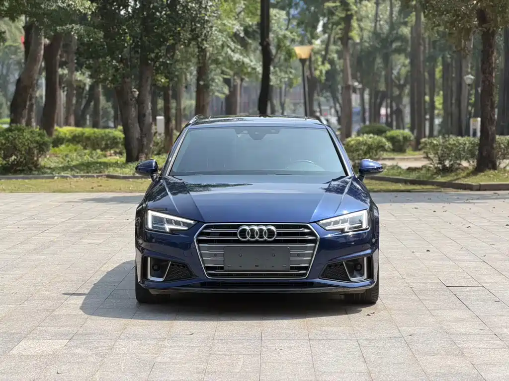 Audi A4 (Import) — фото 3