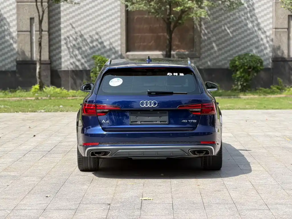 Audi A4 (Import) — фото 9