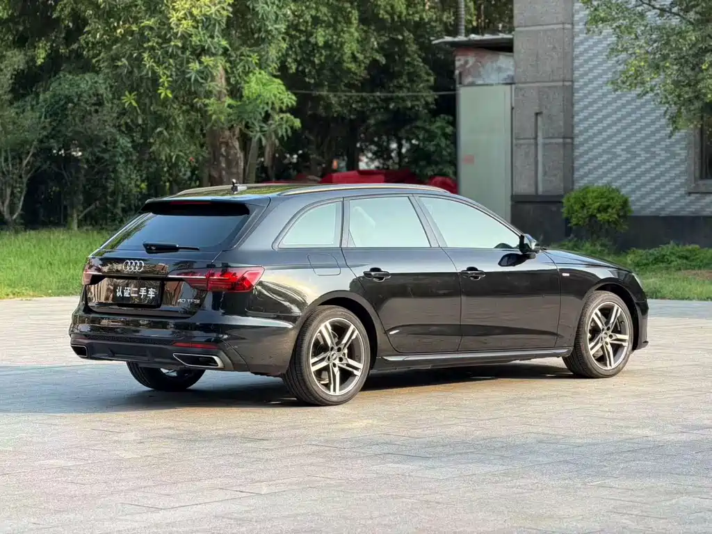 Audi A4 (Import) — фото 9