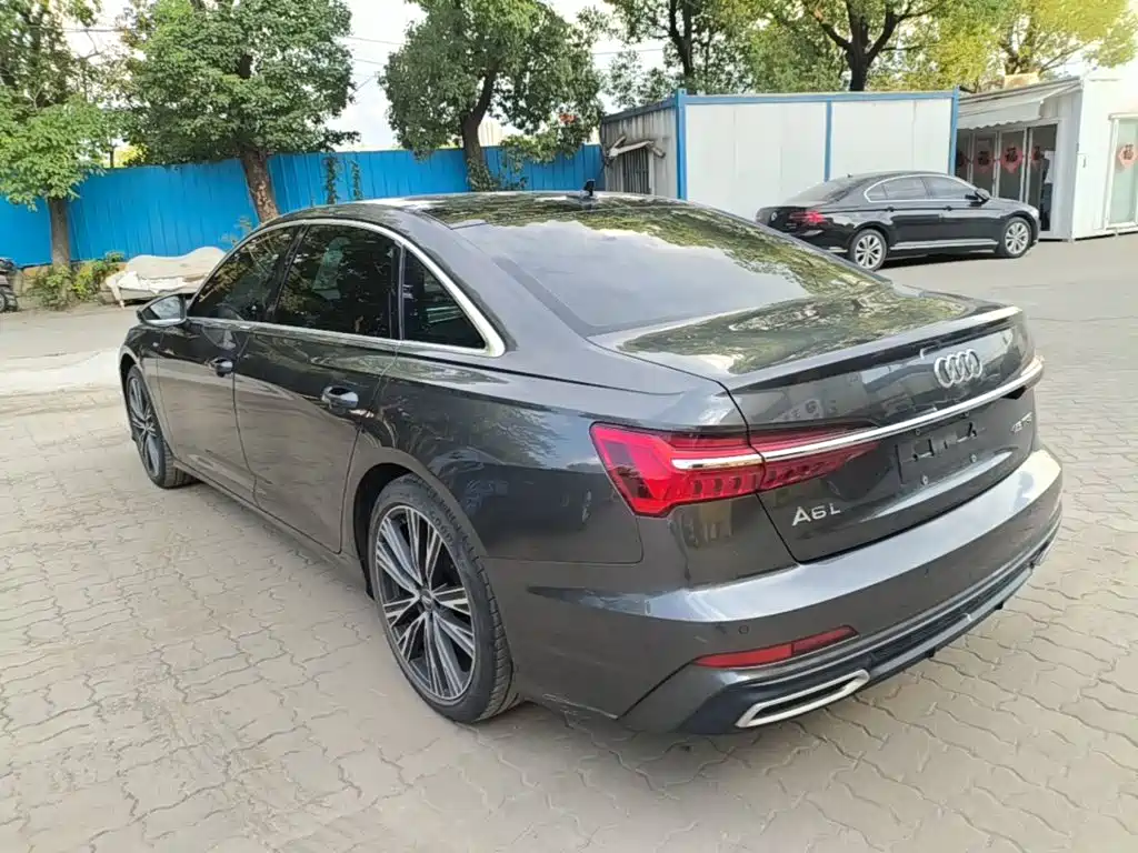 Audi A6L — фото 5