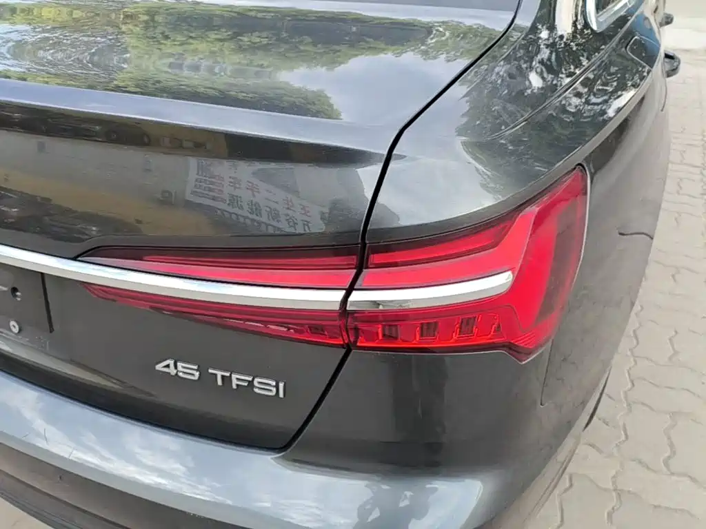 Audi A6L — фото 8
