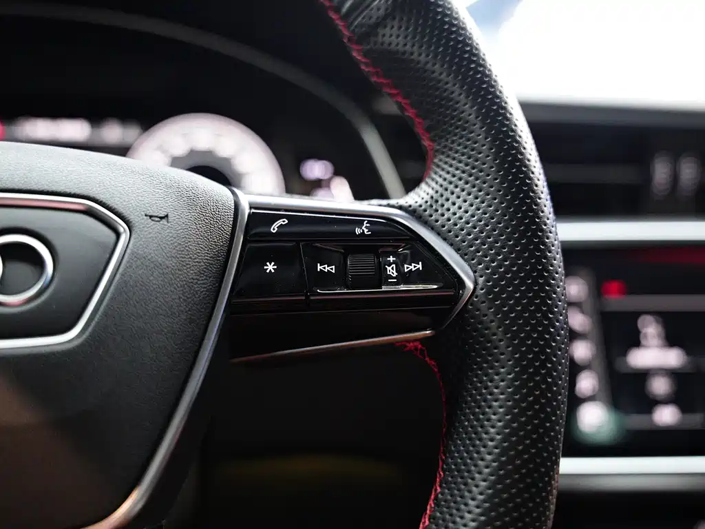 Audi A6 (Import) — фото 9