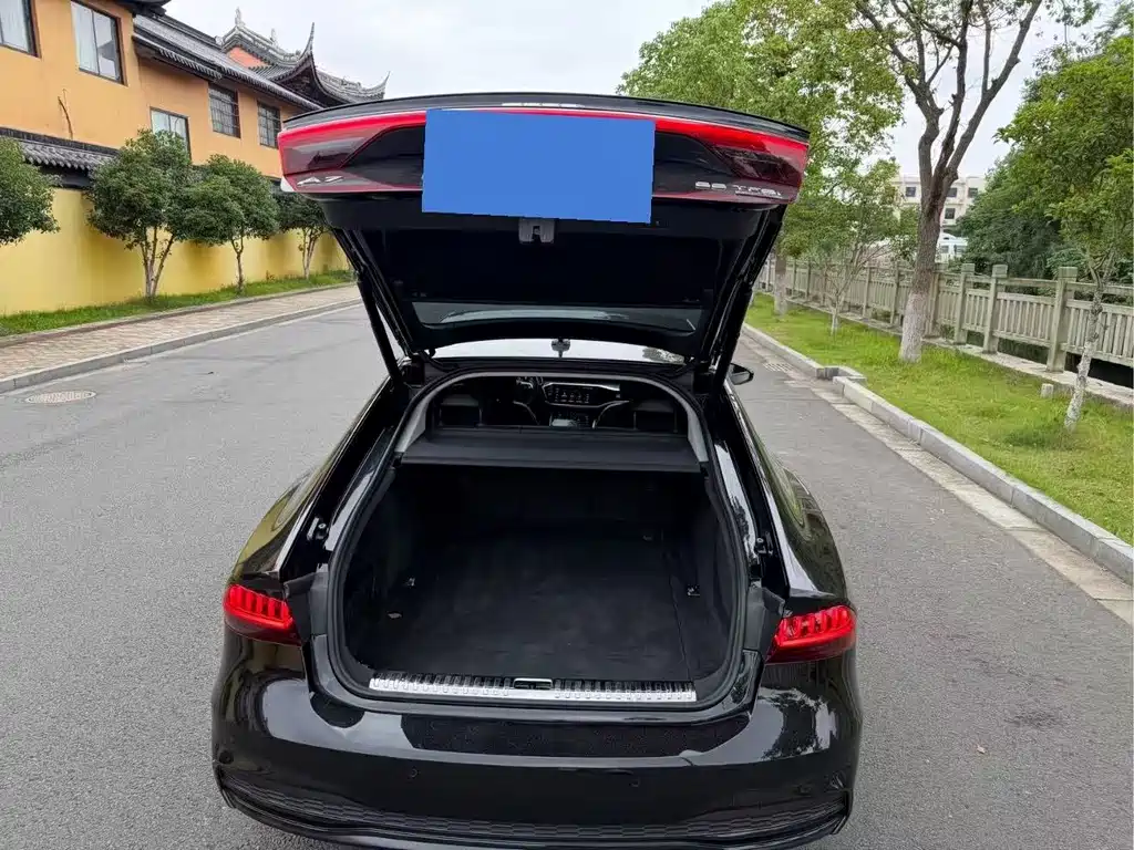 Audi A7 — фото 15
