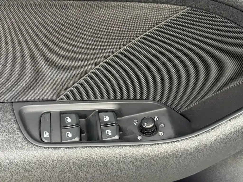 Audi A3 — фото 11