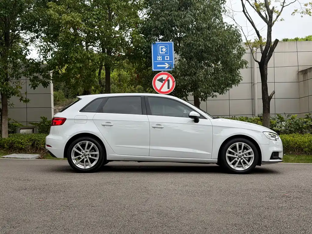 Audi A3 — фото 7