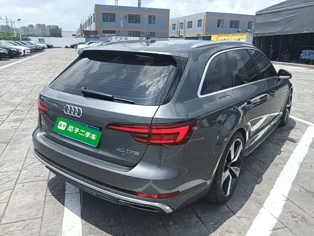 Audi A4 (Import) — фото 7
