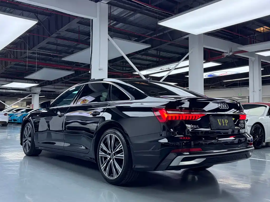 Audi A6L — фото 15