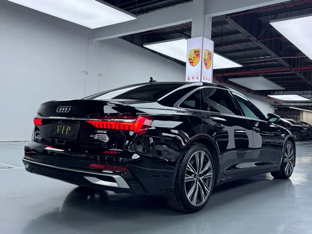 Audi A6L — фото 17