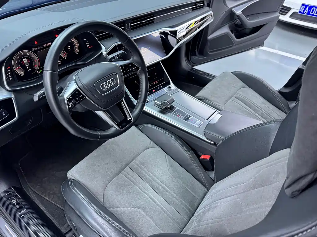Audi A6L — фото 6