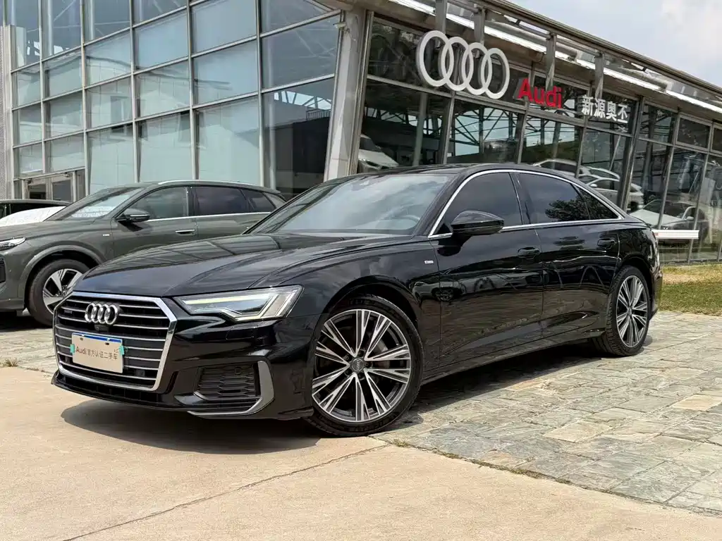 Audi A6L — фото 2