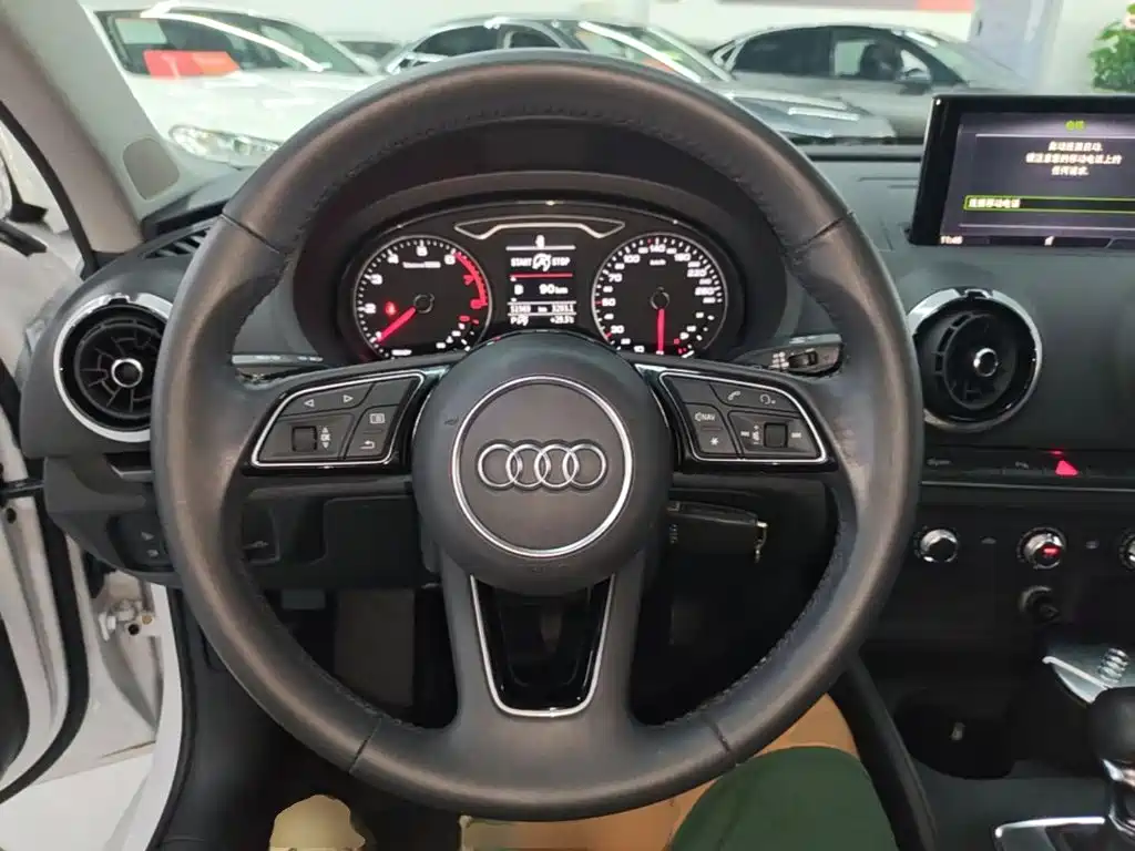 Audi A3 — фото 11