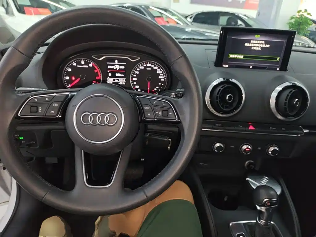 Audi A3 — фото 10