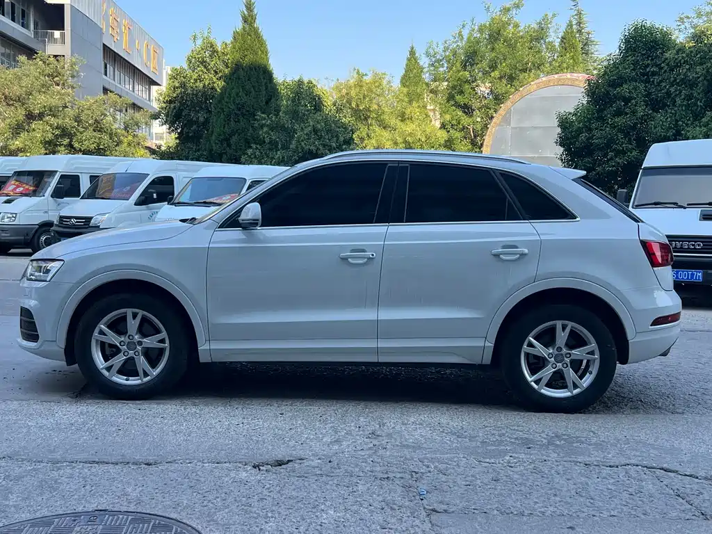 Audi Q3 — фото 4