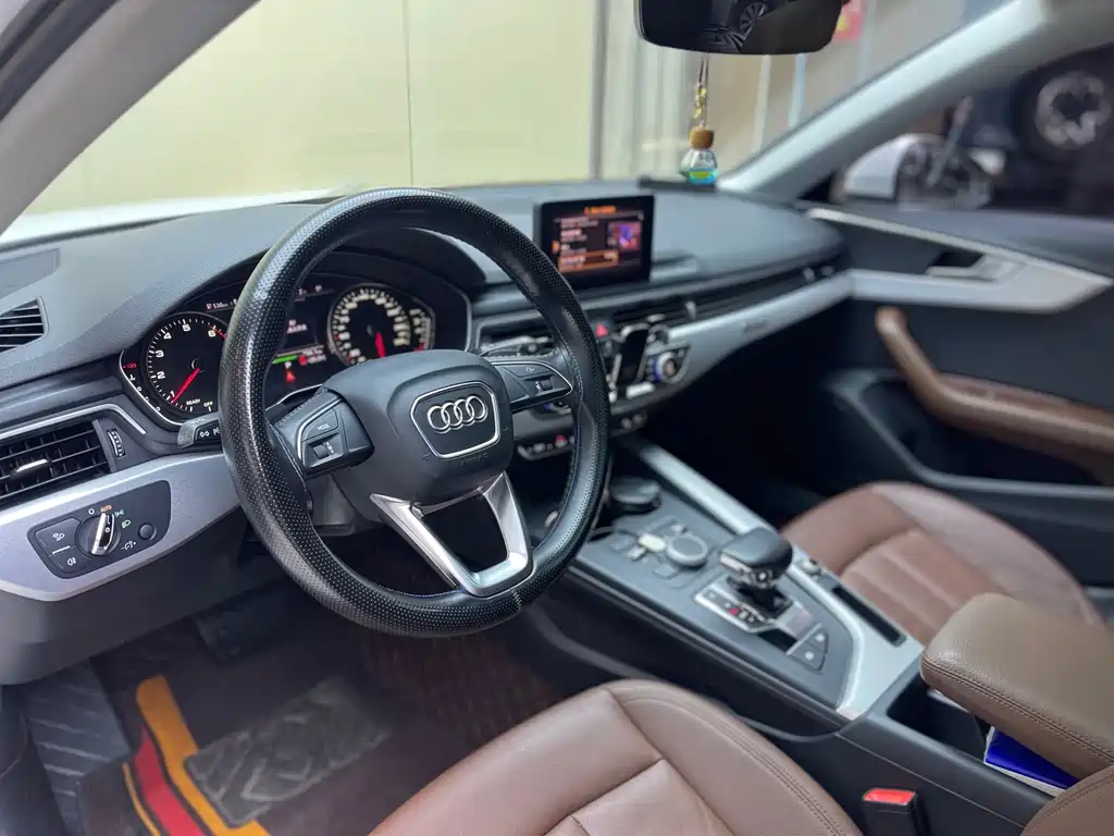 Audi A4 (Import) — фото 4