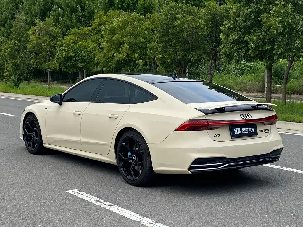 Audi A7 — фото 5