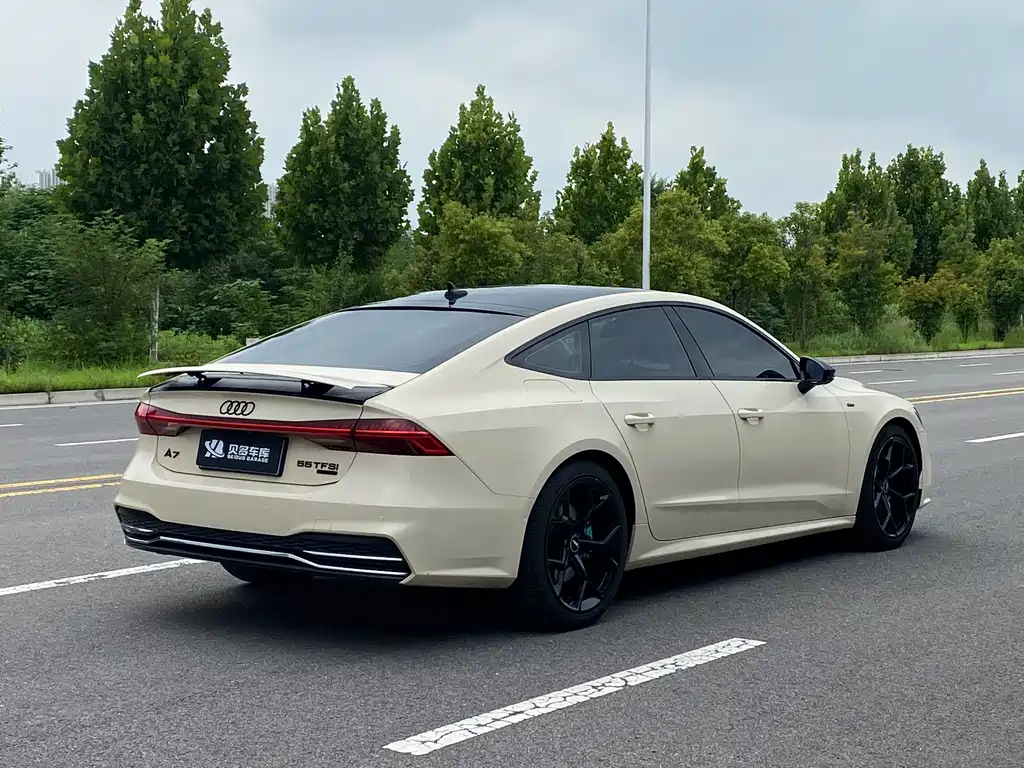 Audi A7 — фото 7