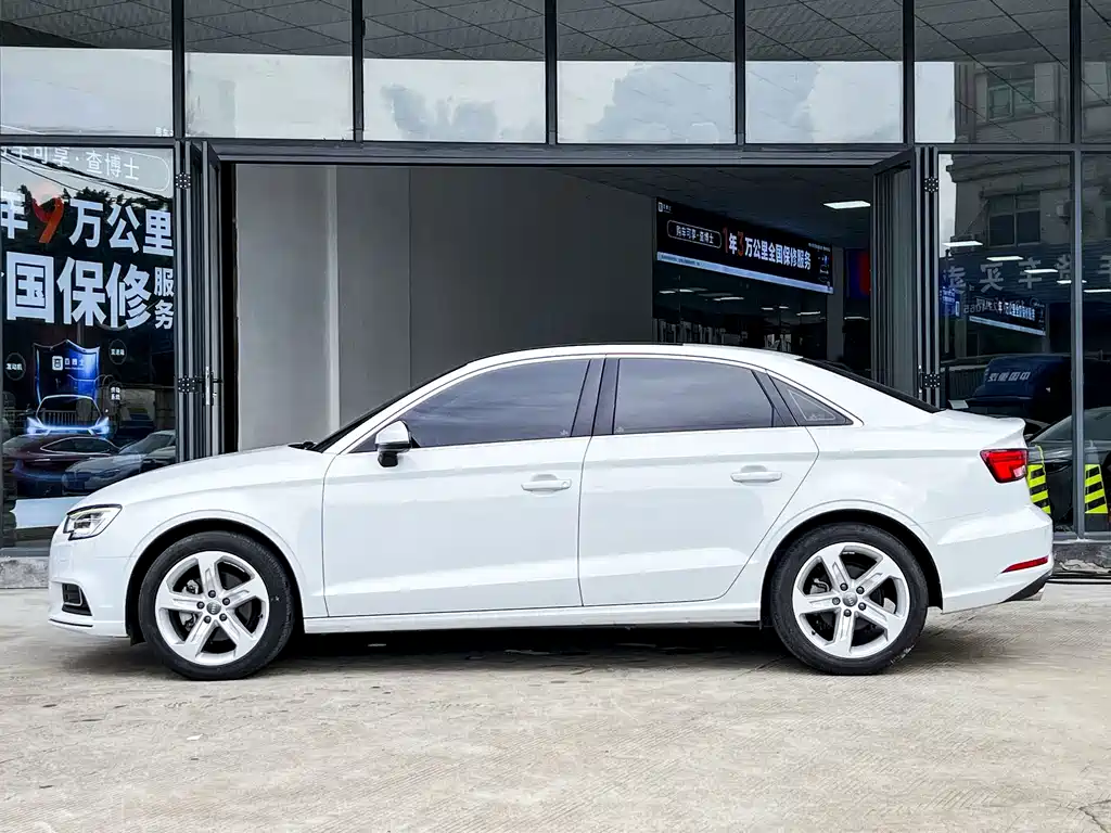 Audi A3 — фото 3