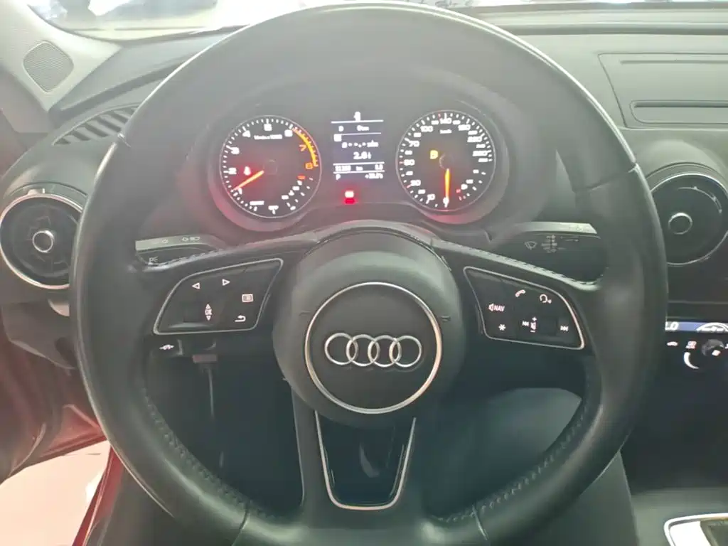 Audi A3 — фото 11