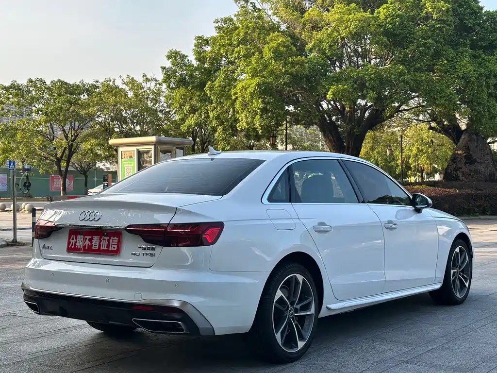 Audi A4L — фото 15