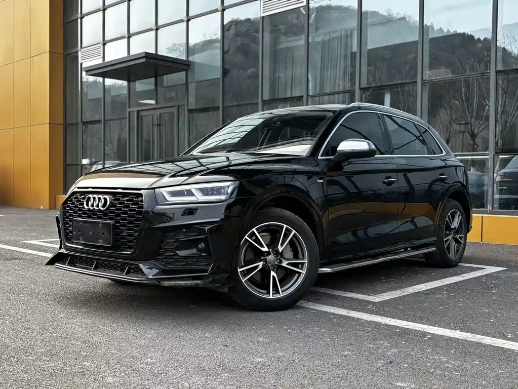 Audi Q5L — фото 2