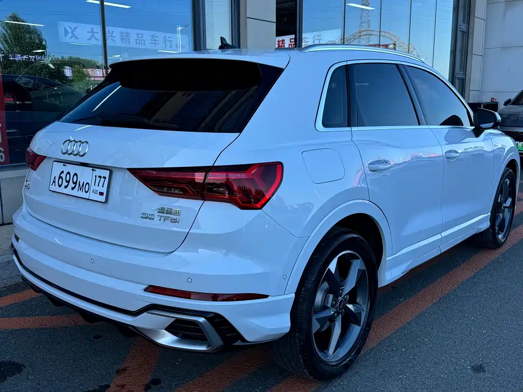 Audi Q3 — фото 5