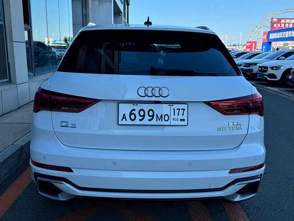 Audi Q3 — фото 6
