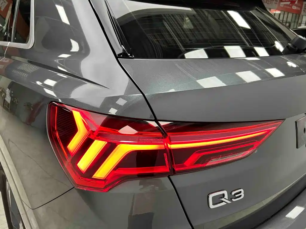 Audi Q3 — фото 19