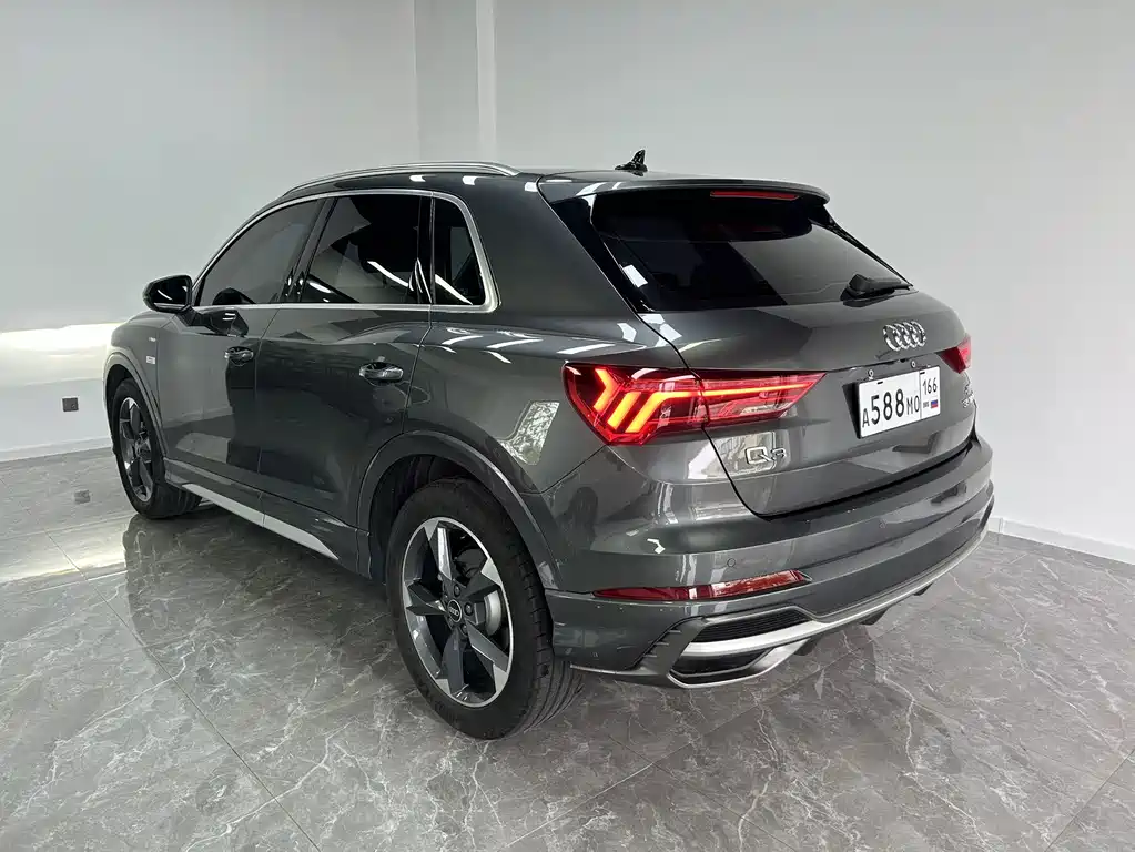 Audi Q3 — фото 5