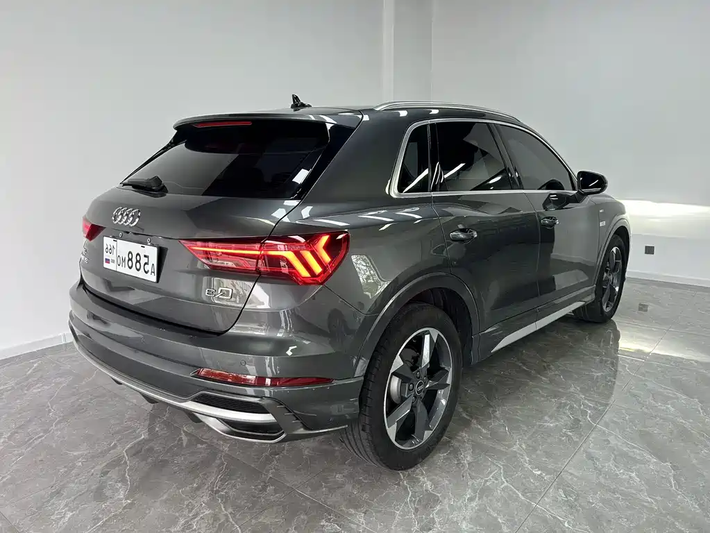 Audi Q3 — фото 6