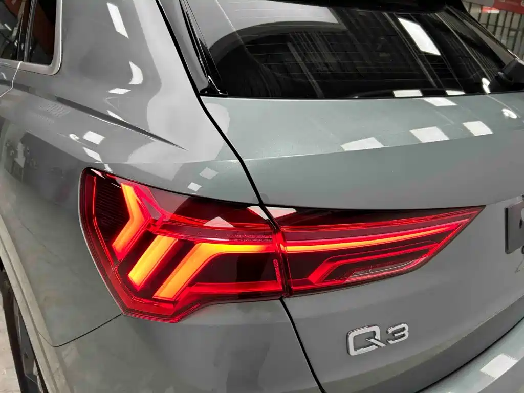 Audi Q3 — фото 19