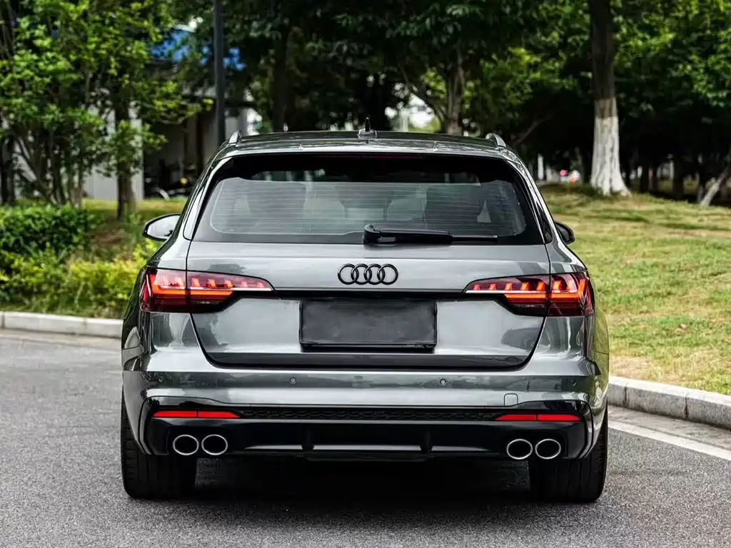 Audi S4 — фото 5