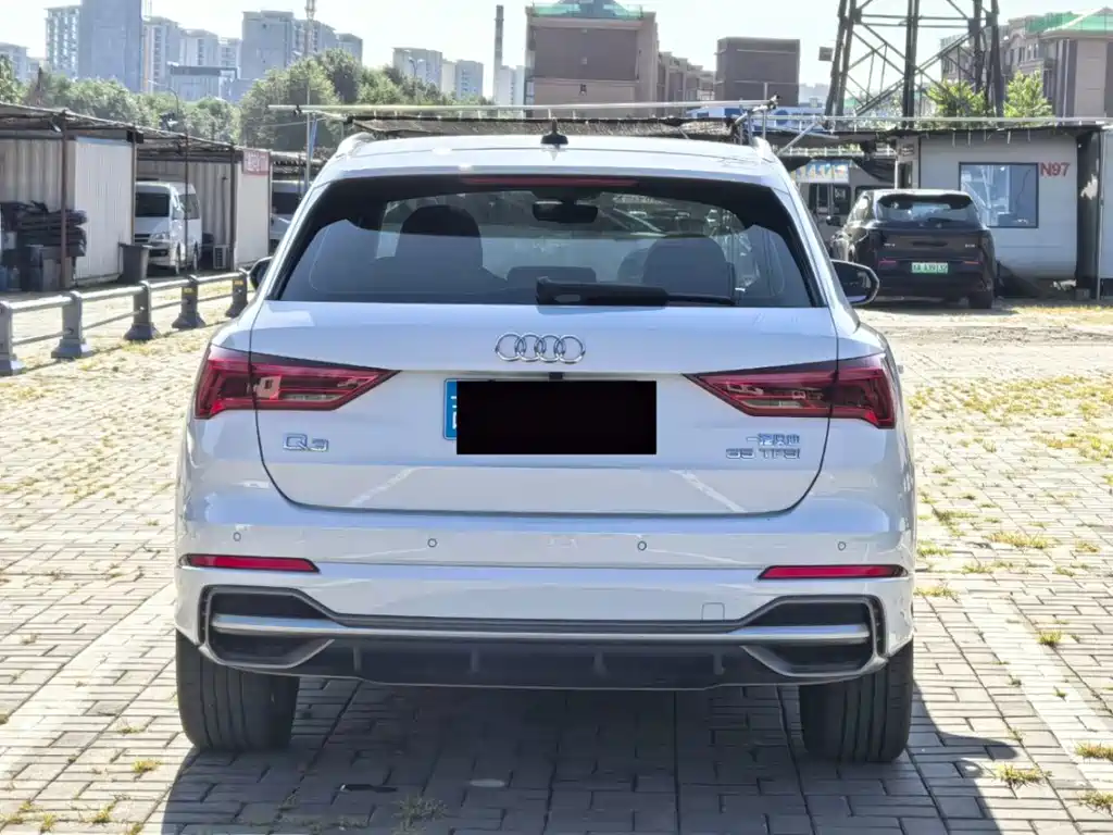 Audi Q3 — фото 8