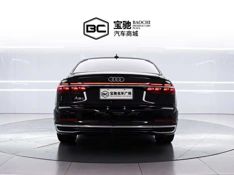Audi A8 — фото 4