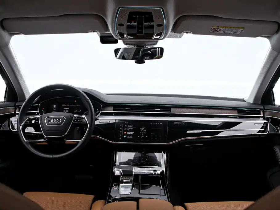 Audi A8 — фото 5